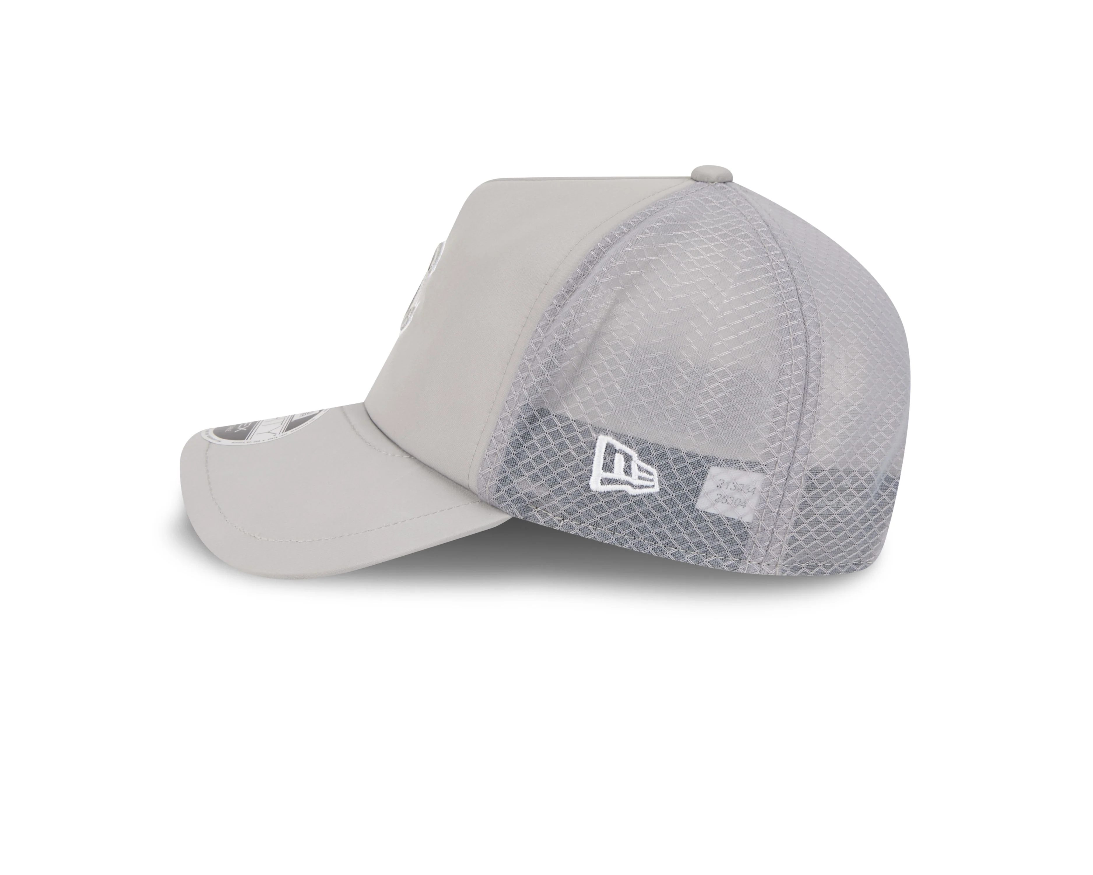 Chicago Cubs 2026 BP 9FORTY Graphite Adjustable Cap by New Era - Image 6