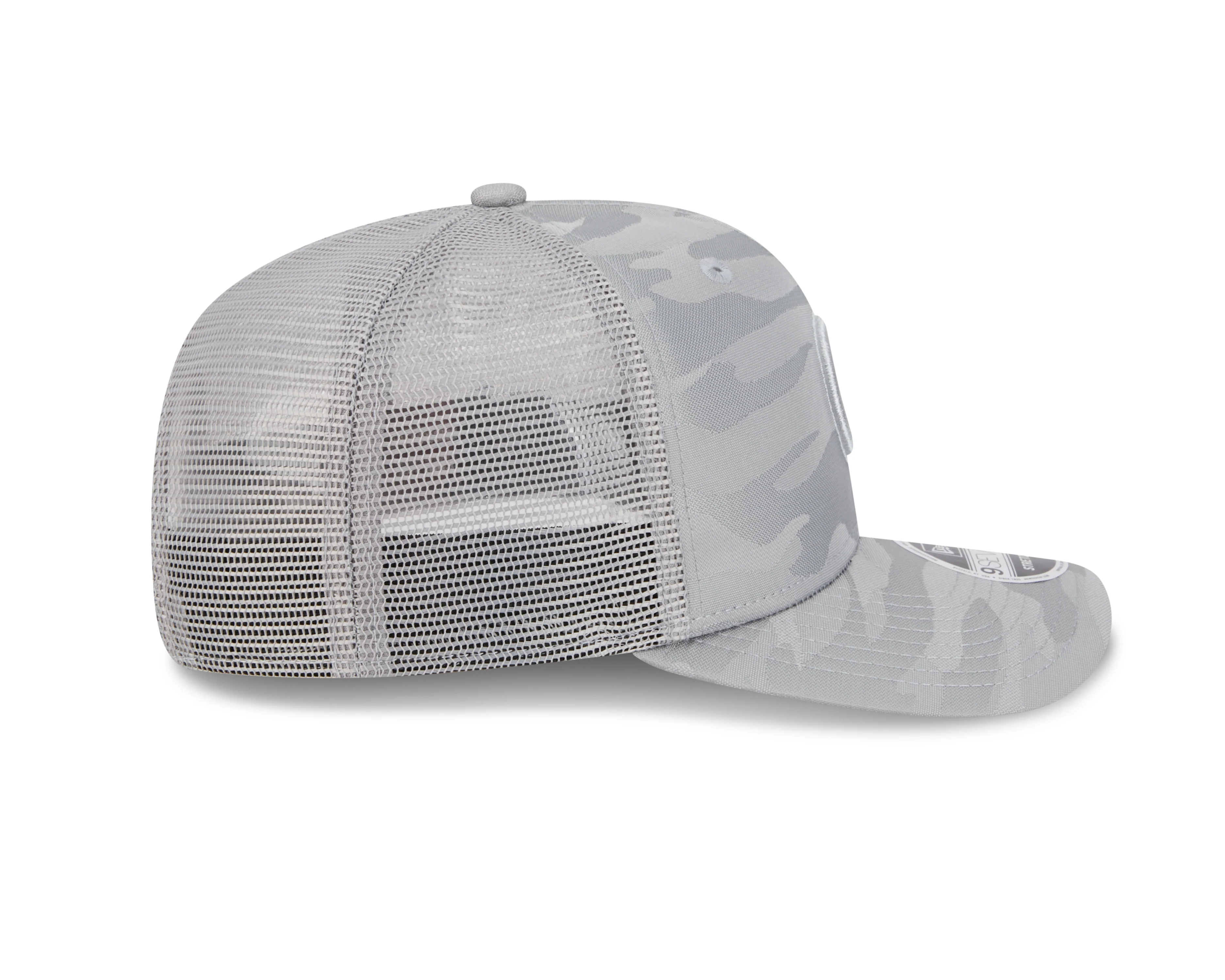 Chicago Cubs New Era Bullseye Logo Silver Grey Camo 9SEVENTY Snapback Cap - Image 4