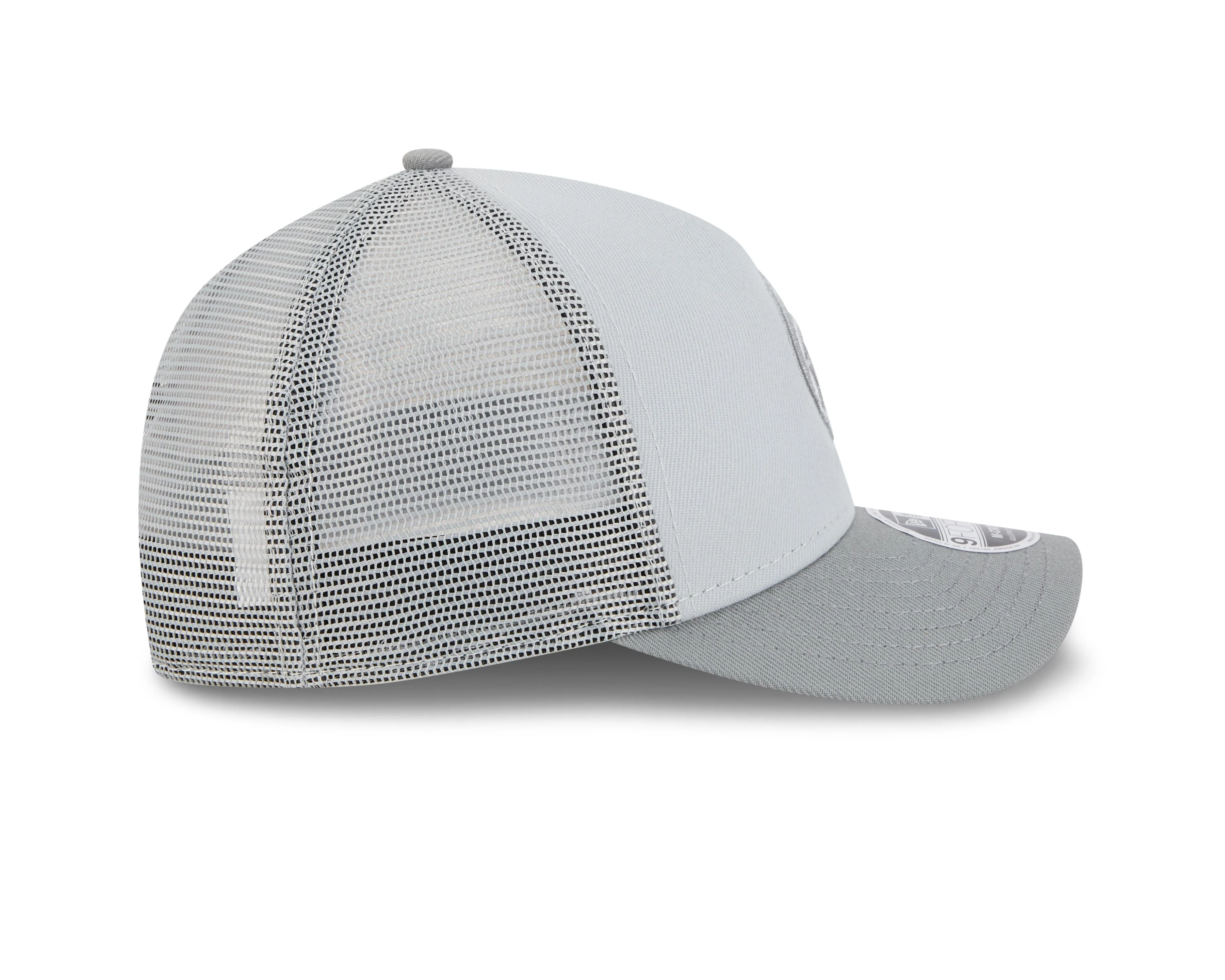 Chicago Cubs Walking Bear Graphite Tonal 9Forty Snapback Cap by New Era - Image 4