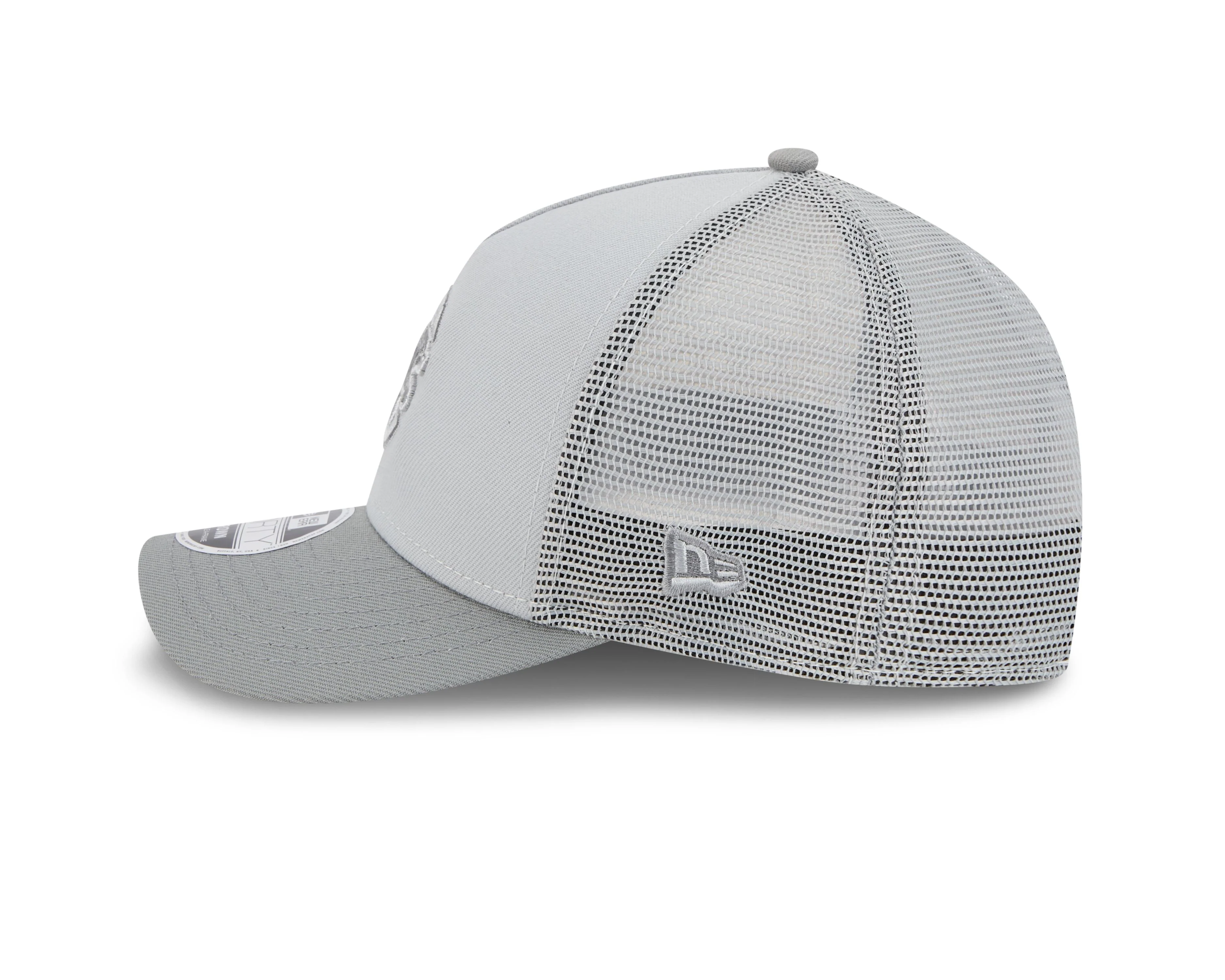 Chicago Cubs Walking Bear Graphite Tonal 9Forty Snapback Cap by New Era - Image 6